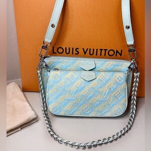 ❌SOLD❌ Louis Vuitton limited edition Stardust Monogram Empreinte Multi Pochette